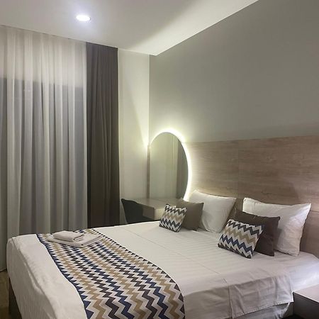 4Guest Hotel Erevan Esterno foto