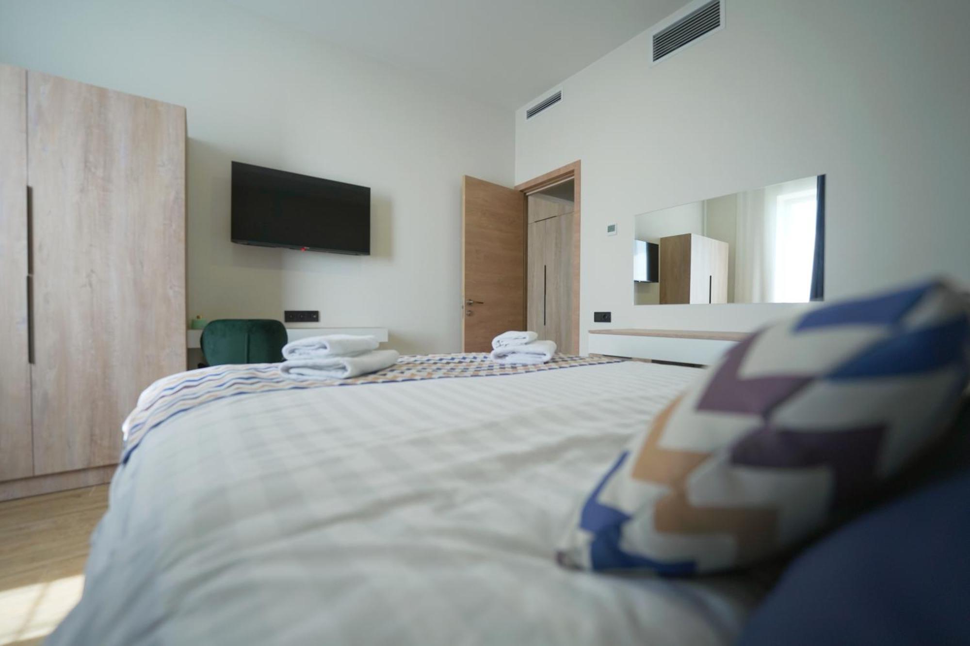 4Guest Hotel Erevan Esterno foto